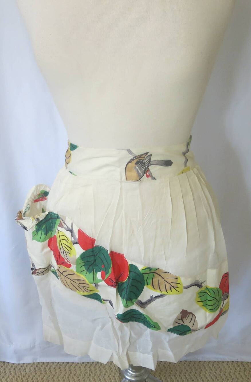 VINTAGE 1950/1960 Half Apron Handmade Pocket Beige with Leaves Tomatoes